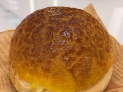 香港酥皮菠萝油包-香港威特瑞茶餐厅(小白楼音乐厅店)