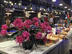 -圣罗巴甄选自助(麦凯乐店)