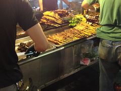 -六合夜市