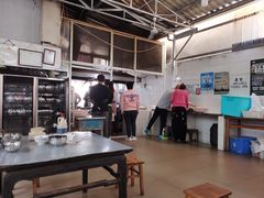 大堂-正宗杨记普洱酸醋米线(总店)
