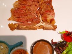 谷饲T骨牛排-开间茶馆·围炉煮茶