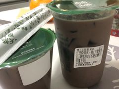 -林小柔绿豆沙牛乳(陆家嘴店)