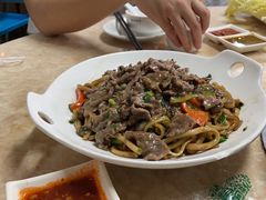 湿炒牛河-华威达牛庄(黄埔大道西店)