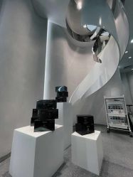 -Kraemer Paris  苏豪路易士·嘉玛发廊