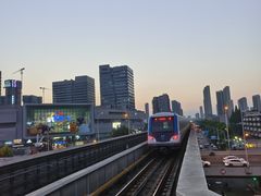 -黄浦路(地铁站)