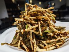 折耳根炒腊肉-泉味道贵州厨房(三里河店)