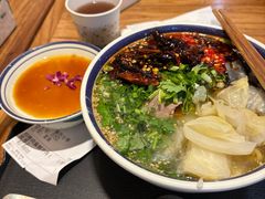 -云阿蛮云南生烫牛肉米线(奉贤路店)