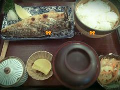 鹽燒鯖花魚定食-定食Doraya(骆克道店)