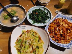 -十六中酱肉·烧烤·京菜小馆(五方桥旗舰店)