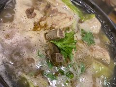 -三鞭一花·独一处·元英砂锅(海光寺店)