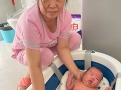 -爱月宝月嫂·育儿嫂(哈尔滨总店)