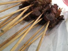 -劳动公园新疆人烤腰子