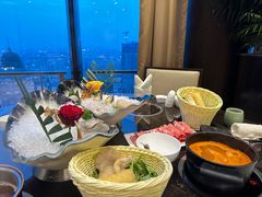 -金陵饭店 56F 家·海鲜火锅餐厅