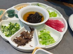 牛肉炸酱面-黑窑厂糖油饼烤鸭·清真菜(黑窑厂街店)