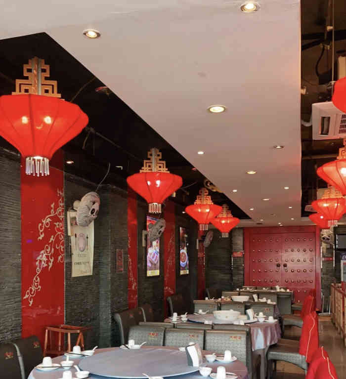 大碗居(东四店)-"超级喜欢的店,因为那边儿有炸酱面挺好吃的.