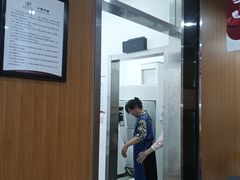 -雅悦齿科(顾村公园店)