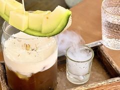 -Mark&Mars Restaurant