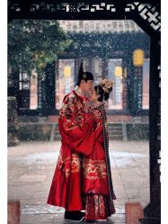 -樱花婚纱摄影