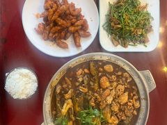 -鸿亨泰杂鱼馆(港馨家园店)