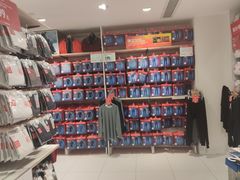 -优衣库(北京万柳华联购物中心店)