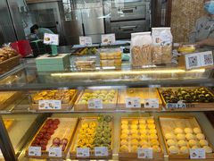 面包甜点陈列柜-南宋胡记(杭州体育场路店)