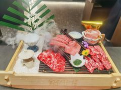 -铭牛烧肉·和牛海鲜自助(高新月牙湖店)