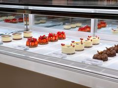 -潮一不贰·法式甜品·生日蛋糕·西式简餐(外滩店)