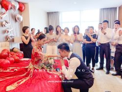 -艾米丽婚纱礼服