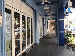 -Nadeje(Plaza Mahkota)