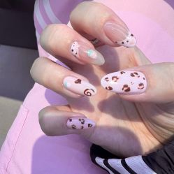 -Fanni美甲美睫皮肤管理