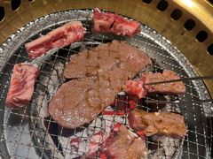 -山川小町·极番烧肉(新地假日广场店)