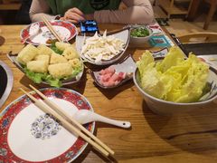 -毛辣果·贵州红酸汤牛肉火锅(西单店)