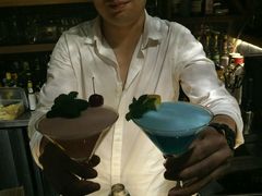 -脚下咖啡·CHILL酒馆(灵光东巷店)