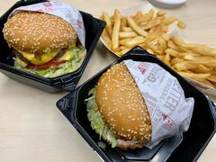 -The Habit Burger Grill 哈比特汉堡(爱琴海店)