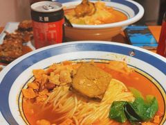 -霸蛮湖南菜·牛肉粉(荣京西街店)