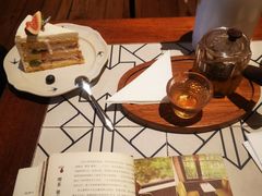 -懒鱼时光馆(沙坪坝店)