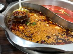 鸳鸯锅-川渔居—鱼火锅(八方汇店)