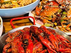 -李双猪·小龙虾·烧烤·羊肉煲(乐山店)