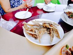 干炸小黄鱼-四海鲜渔家菜(黄金海岸店)