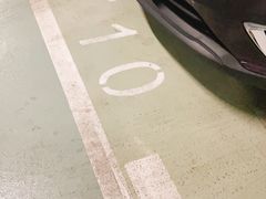 -经纬汇-停车场