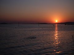 -亮河湾山庄