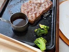 -必胜客(尹山湖歌林公园店)