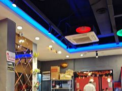 -老街烧烤大排档·地道湖北菜·龙虾馆(汉口火车站店)