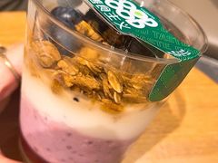 -星巴克臻选(上海中环广场2F店)