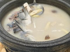 一鱼两吃-干老四雅鱼饭店(滨江西路店)
