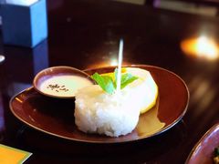 甜糯米团配泰国芒果-红泰·泰精选·特色料理(中山路店)