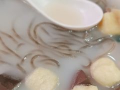 -小杨生煎(金山百联购物中心3楼店)