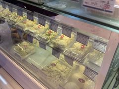 -白玉兰食品甜凤店(合生汇店)