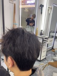 -藤野造型烫染·漂发