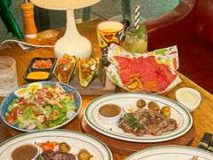 -Famous肥猫墨西哥音乐餐吧(五棵松华熙LIVE店)